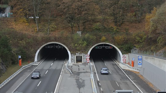  A8 Rugentunnel 