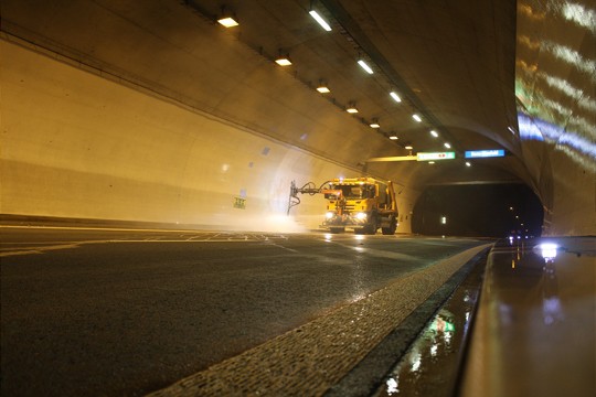  A1 Neufeldtunnel Tunnelreinigung 